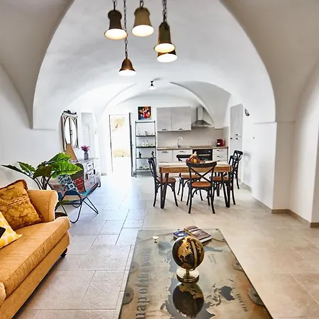 Equorum Prospectus 1 - Centro - Ostuni