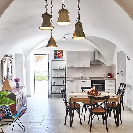 Equorum Prospectus 1 - Centro - Ostuni