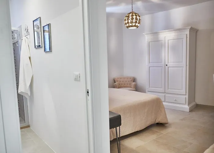 Equorum Prospectus 1 - Centro - Ostuni